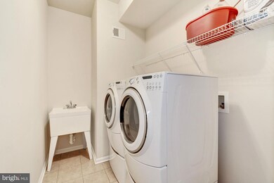 2212 Lake Forest Dr, Upper Marlboro, MD 20774 - photo 5