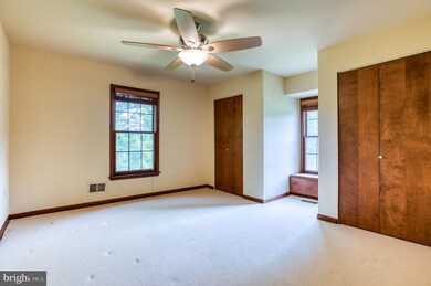 6152 Camrose Ln, Broad Run, VA 20137 - photo 5