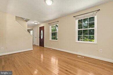 5932 Peregrine Dr, Burke, VA 22015 - photo 3