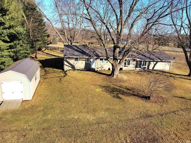 12139 N Syracuse Webster Rd, Syracuse, IN 46567 - photo 6