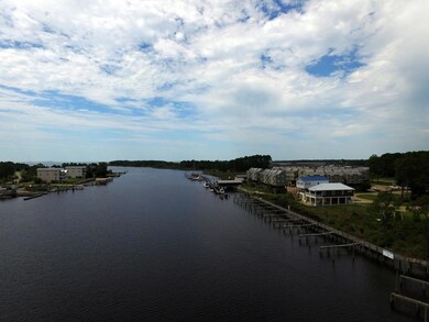 1014 NE 1st St, Carrabelle, FL 32322 - photo 5