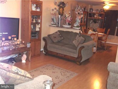 375 S 27th St, Camden, NJ 08105 - photo 4