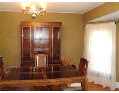 34 Norton St, Hyde Park, MA 02136 - photo 5