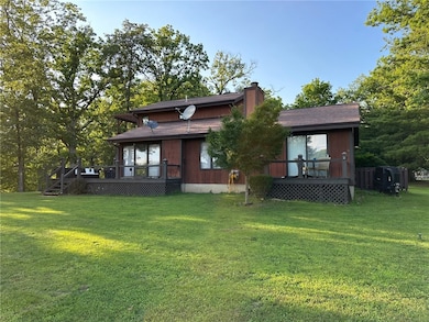 2095 N 2085 St, Saint Elmo, IL 62458 - photo 3