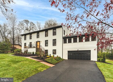 2108 Whiteoaks Dr, Alexandria, VA 22306 - photo 2