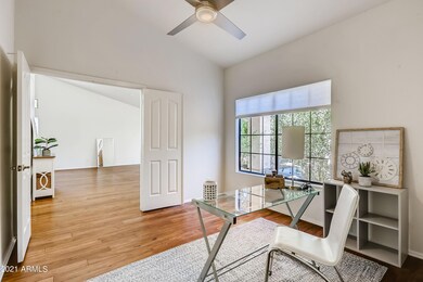 Office 1st/Bedroom