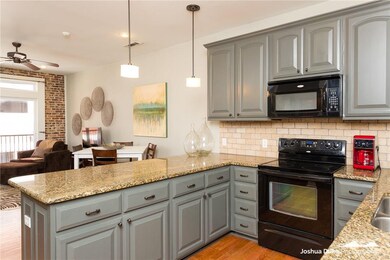 21 E Center St unit 202, Fayetteville, AR 72701 - photo 4