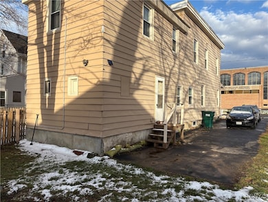 132 E 4th St, Oswego, NY 13126 - photo 4