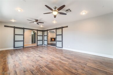 2275 Covey Ln, Las Vegas, NV 89115 - photo 7
