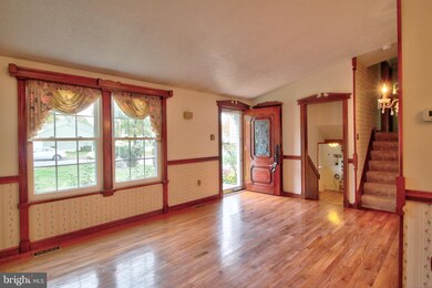 1491 Eden Dr, Frederick, MD 21701 - photo 3