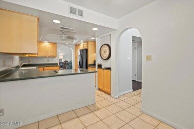 04-Kitchen