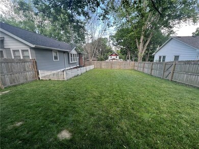 2016 30th St, Des Moines, IA 50310 - photo 4