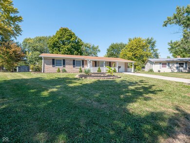 924 Highland Dr, Whiteland, IN 46184 - photo 3