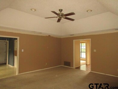 704 704 Becky Dr, Tyler, TX 75703 - photo 5