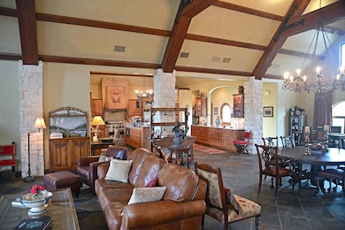 5904 Old Yoakum Rd, Cuero, TX 77954 - photo 5