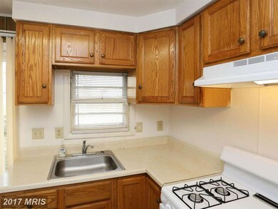 238 Bolivar Ave, Brooklyn, MD 21225 - photo 3