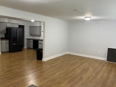 1101 W Fourth Ave, Picayune, MS 39466 - photo 4