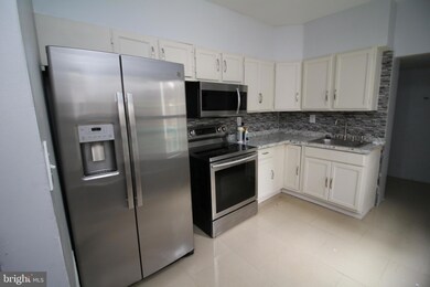 651 Locust St, Reading, PA 19604 - photo 6