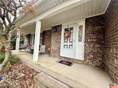 3348 Darbyshire Dr, Canfield, OH 44406 - photo 3