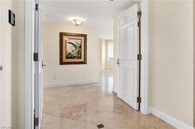 PRIVATE FOYER (ENTER FROM PRIVATE ELEVATOR)