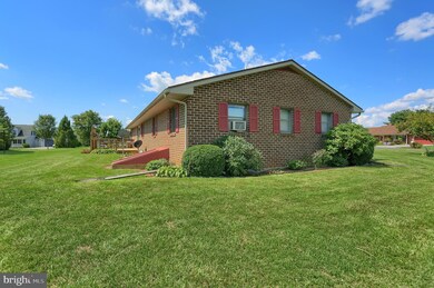 1301 Preston Ln, Greencastle, PA 17225 - photo 5
