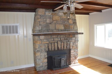 8197 Sulphur Rd, Sulphur, KY 40070 - photo 4