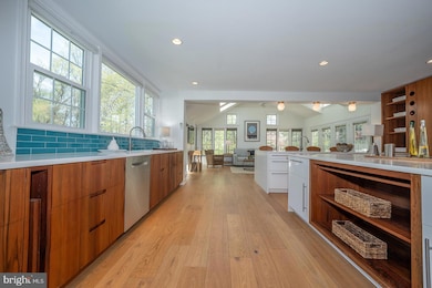 621 Vassar Rd, Wayne, PA 19087 - photo 6