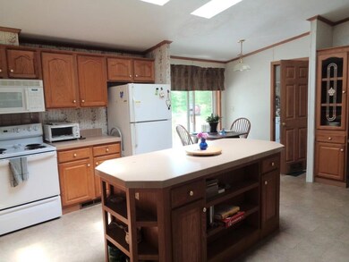 Kitchen with eat-in area