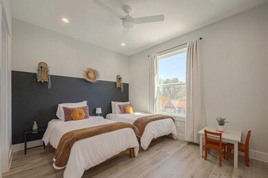 2105 Sam Wilson St unit E, Houston, TX 77020 - photo 7