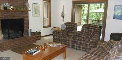 12604 Sagamore Forest Ln, Reisterstown, MD 21136 - photo 5