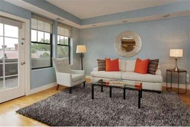 150 Saint Paul St unit 405, Brookline, MA 02446 - photo 2