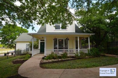 1754 N Bishop St, San Marcos, TX 78666 - photo 3