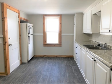 357 Hampden St, Chicopee, MA 01013 - photo 7