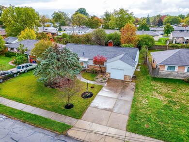 3107 Eakin Rd, Columbus, OH 43204 - photo 3