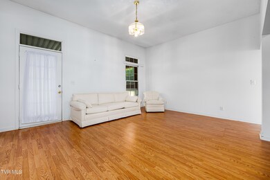 4006 Navaho Dr (16 of 44)