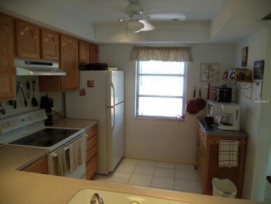 240 Lewis Cir unit 122, Punta Gorda, FL 33950 - photo 4
