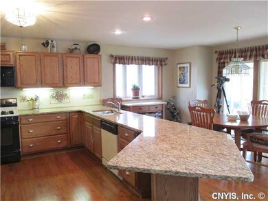 Kitchen. SPECTACULAR VIEWS OF THE WATER....
