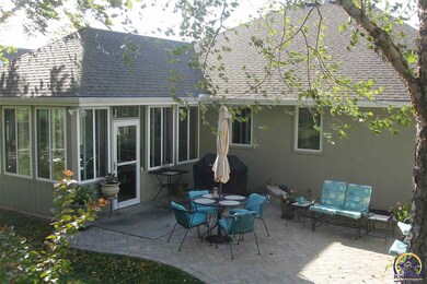 3924 SW Stonybrook Dr, Topeka, KS 66610 - photo 5