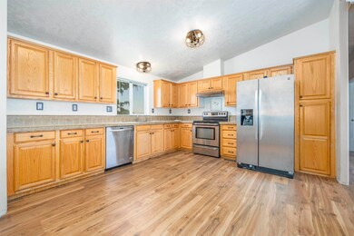 153 Lake Rd, Burbank, WA 99323 - photo 4