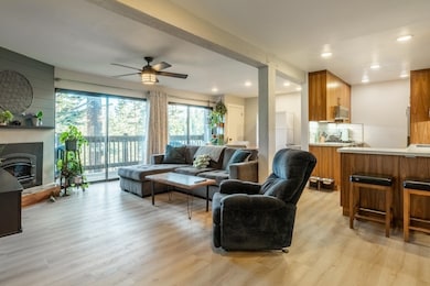 248 Mammoth Slopes Dr unit 43, Mammoth Lakes, CA 93546 - photo 2