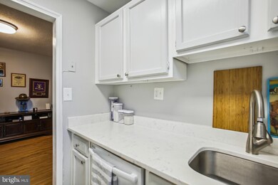205 N Trenton St unit 2051, Arlington, VA 22203 - photo 6