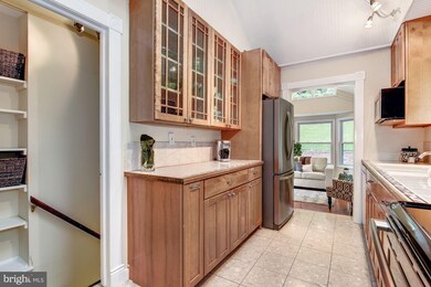 1629 Francis Hammond Pkwy, Alexandria, VA 22302 - photo 7