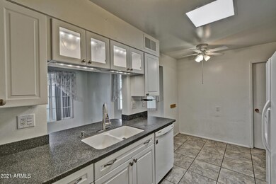 10878 W Santa fe Dr, Sun City, AZ 85351 - photo 3