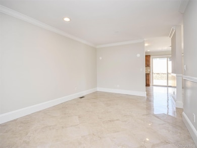 24 Sintsink Dr W, Port Washington, NY 11050 - photo 4