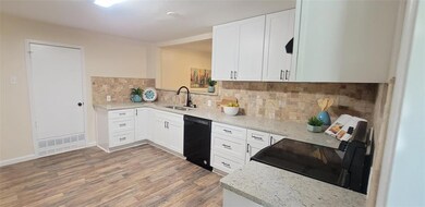 1307 Whaley Dr, Gainesville, TX 76240 - photo 5