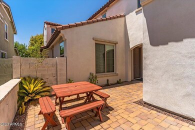 014-Front Patio