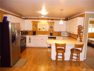 104 SE 1st St, Chehalis, WA 98532 - photo 2