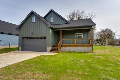 302 Cumberland Ave, Jasper, TN 37347 - photo 2