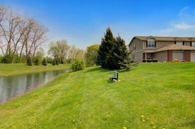 893 Flagstone Dr, Dyer, IN 46311 - photo 2