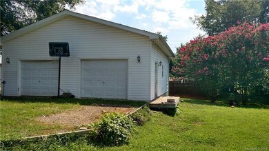 145 Bell Farm Rd unit L3, Statesville, NC 28625 - photo 2